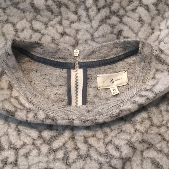 Lou & Grey gray leopard print sweater dress - Picture 7 of 10